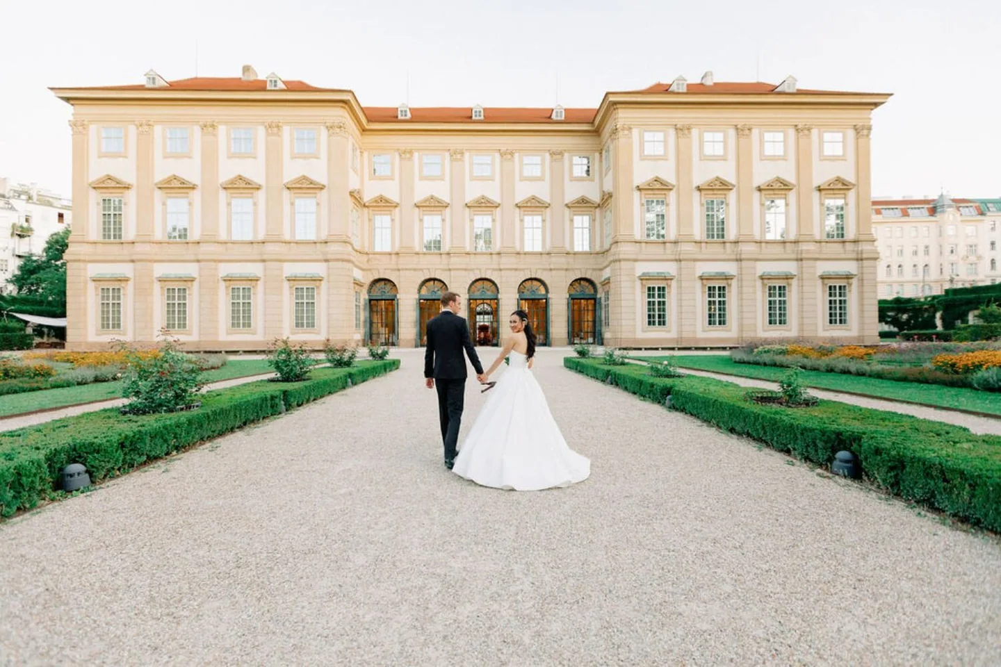 Summer wedding ea342e6375 w1440