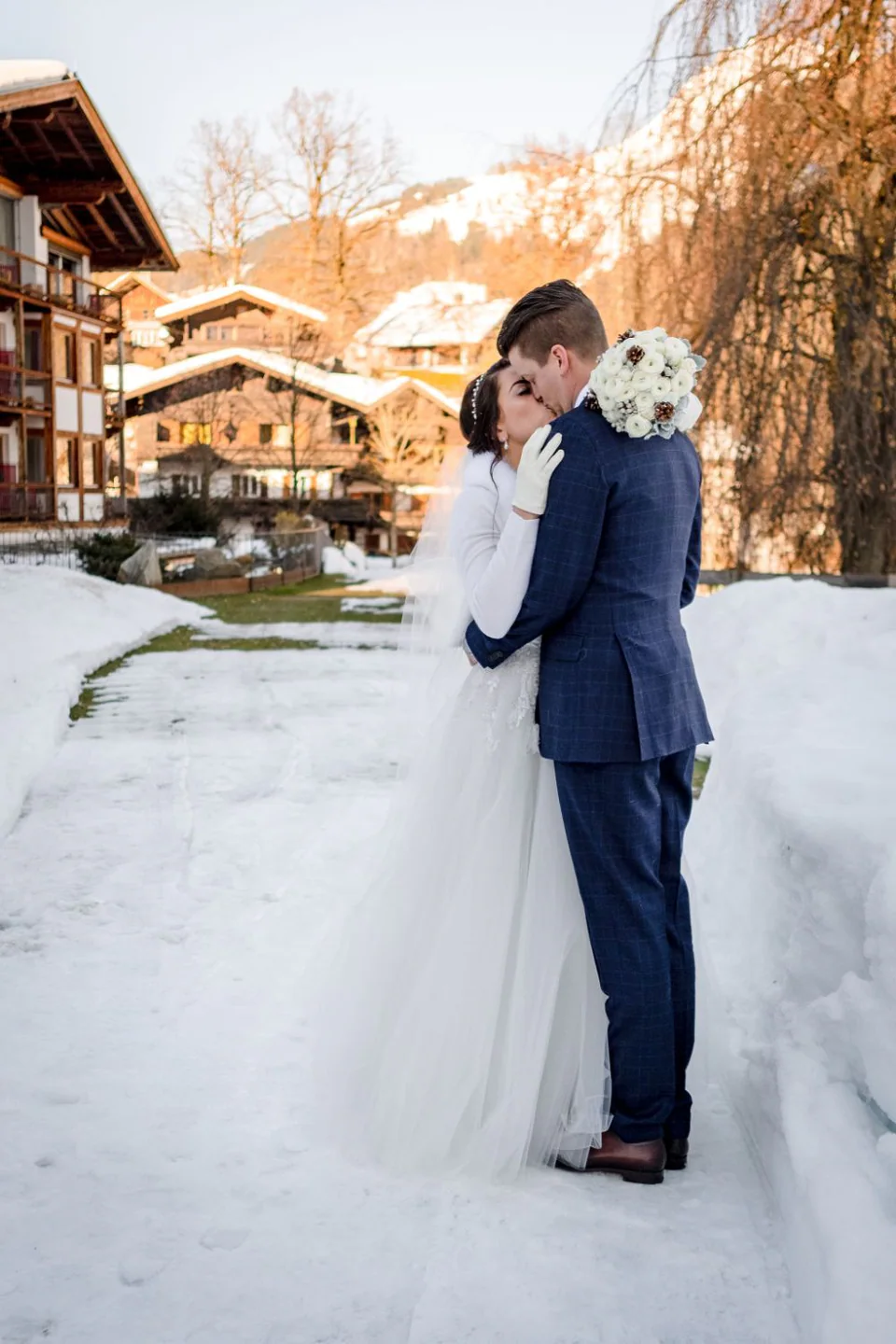 Winter wedding f6ba3a0b4f w960