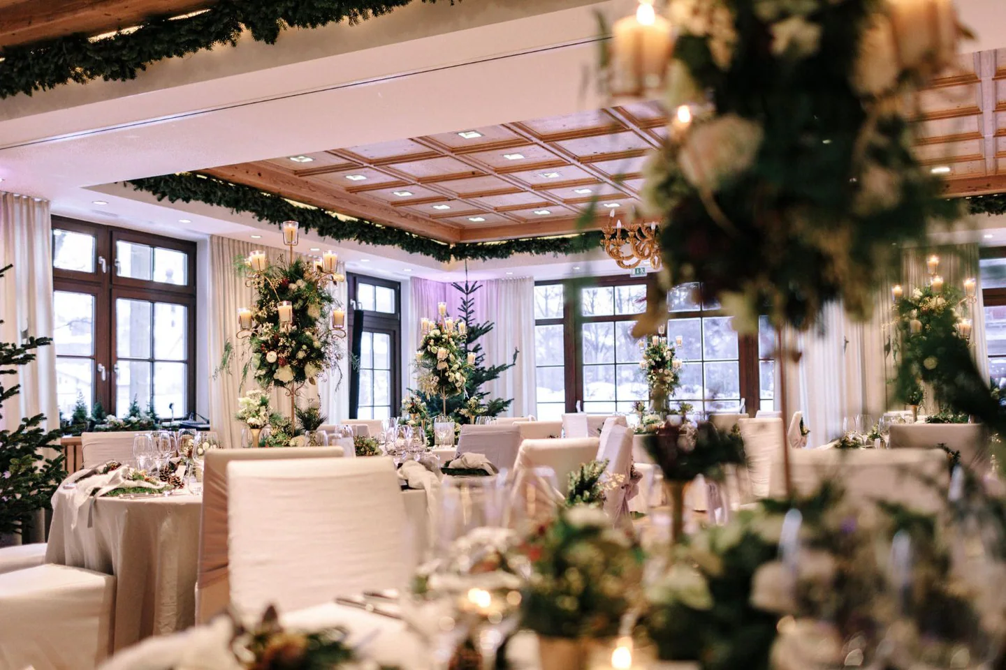 Winter wedding 6da3bc7604 w1440