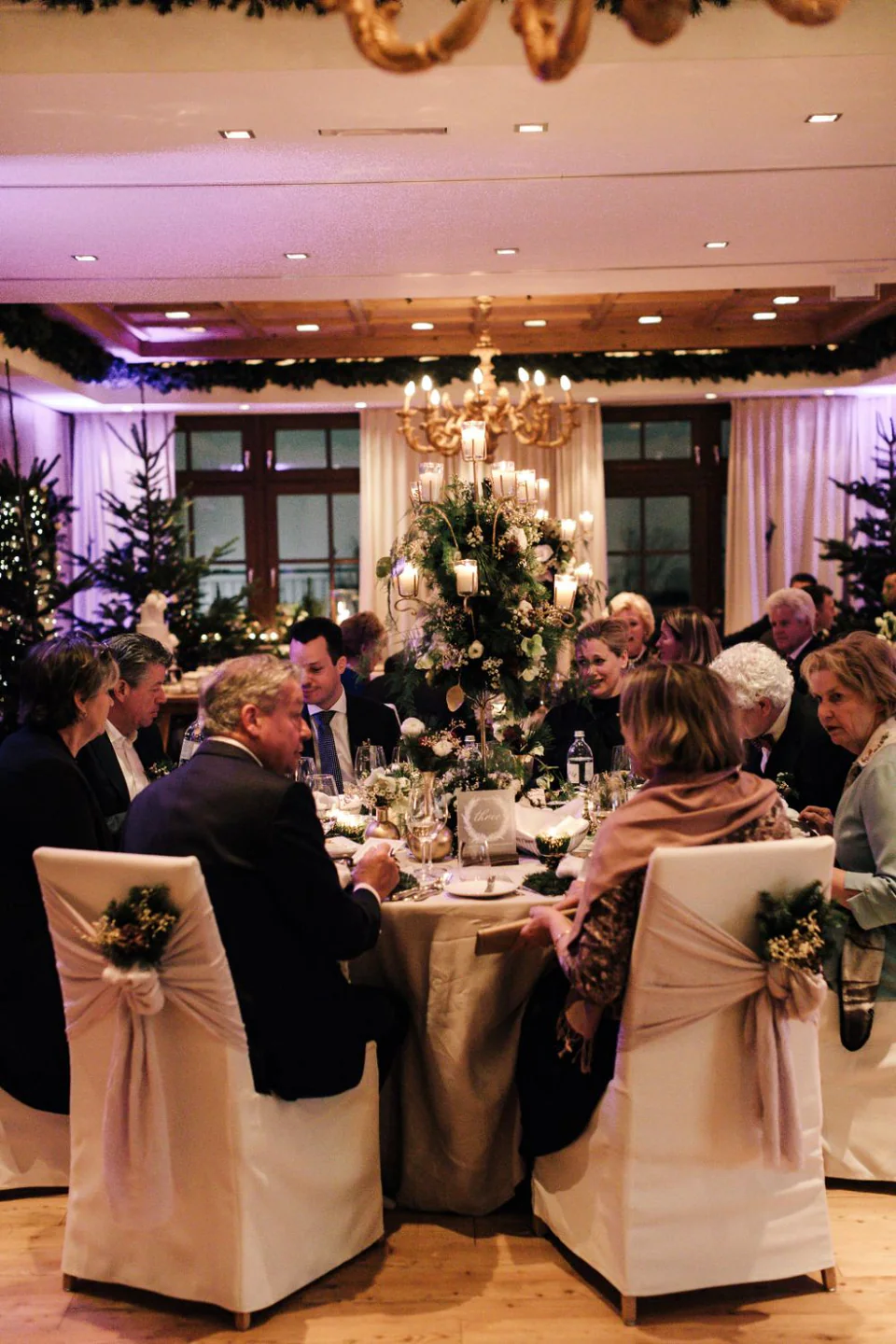 Winter wedding 5b04e4e8a4 w960