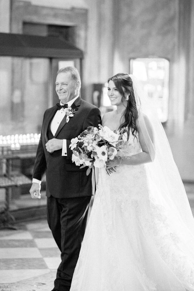 Winter wedding 5cf5296cac